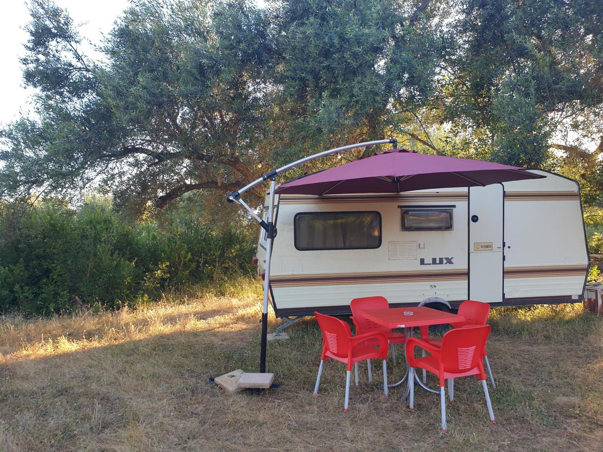Aquariumi Jale Camping Bagian luar foto